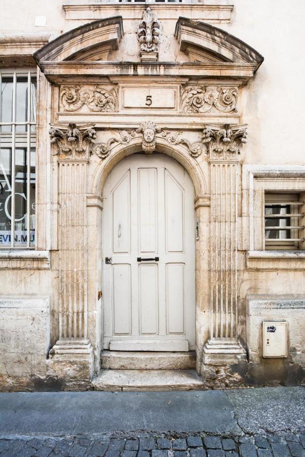 Le Cocon Des Deux Sirenes - Studio Cosy Pour 2 A Nancy Luaran gambar