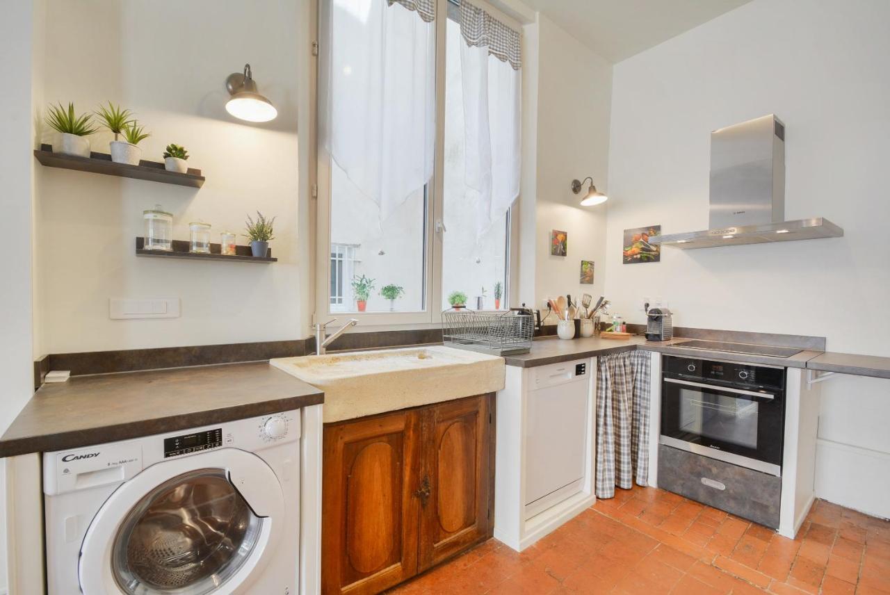 Le Cocon Des Deux Sirenes - Studio Cosy Pour 2 A Nancy Luaran gambar